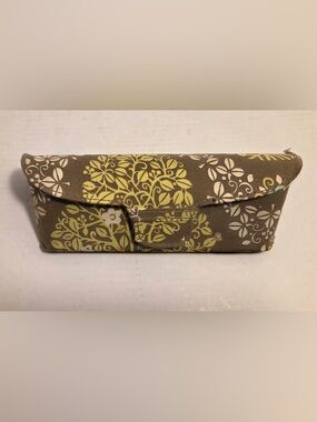 Vera Bradley Hard Glasses Case And Reader Set